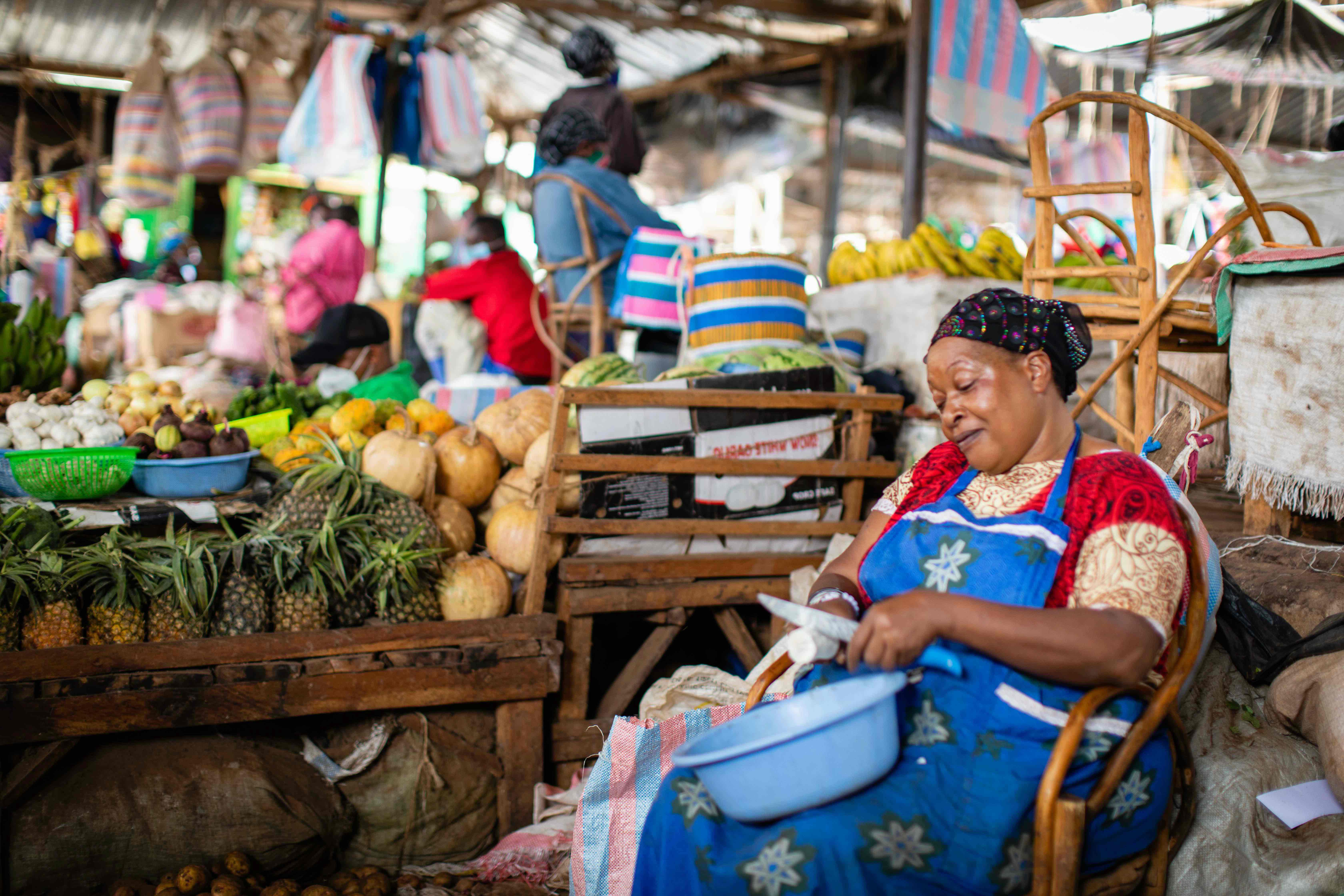 Woman selling fruits in a market