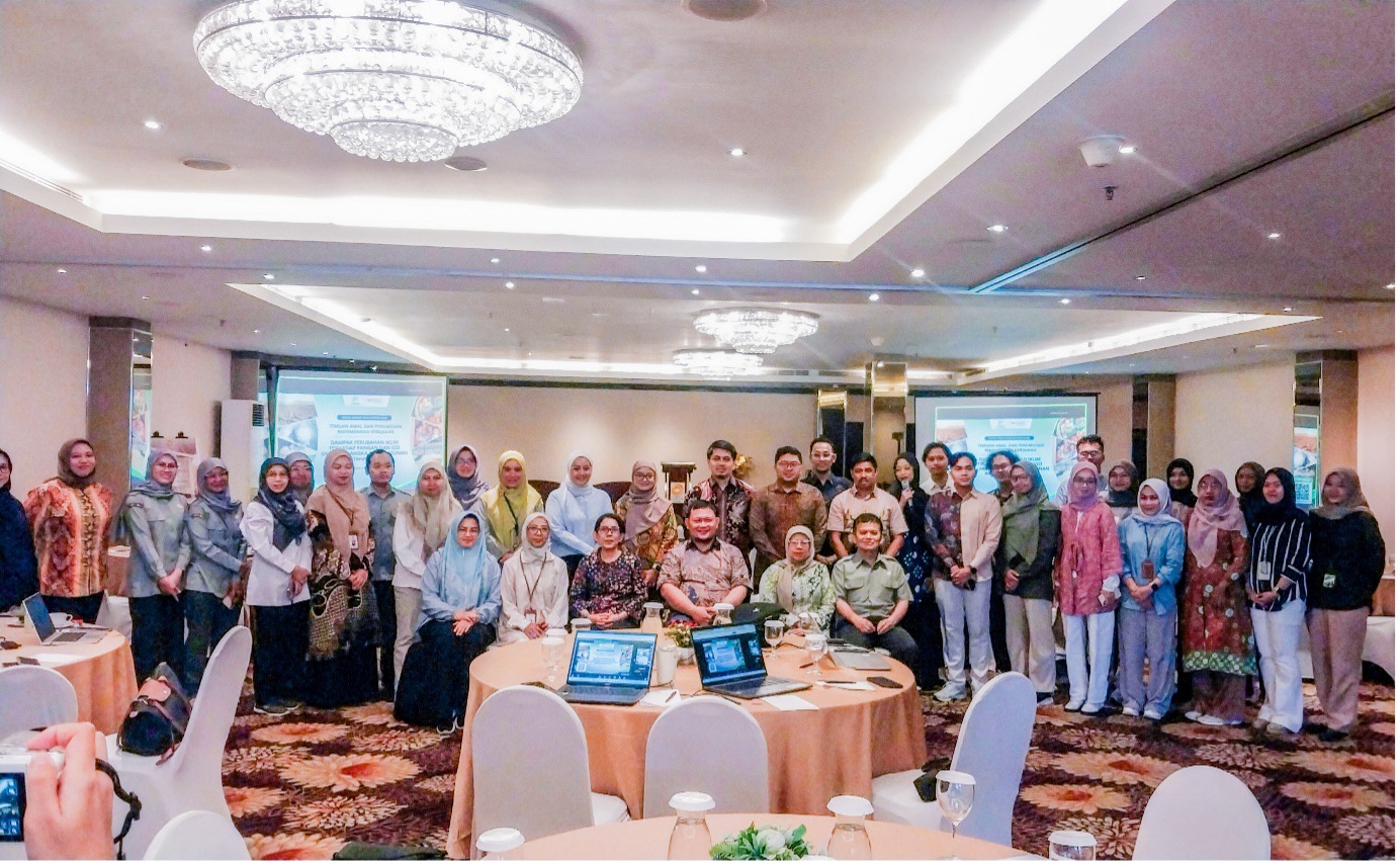 Participants during the multi-stakeholder discussion on climate change, food systems and nutrition in Indonesia