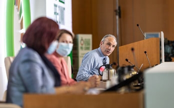 Lawrence Haddad speaking at UNFSS