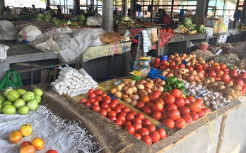 Tomatoes and other vegetables in a market