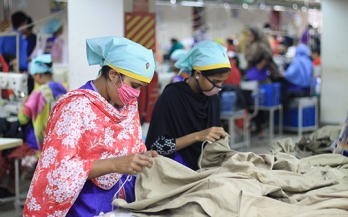 Improving the nutritional status and work productivity of female garment workers in Bangladesh: a pilot study